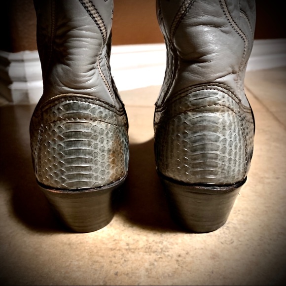 Grey Western Cowgirl Boots Authentic Snake Skin Leather Size 5 Great Condition - Picture 10 of 10